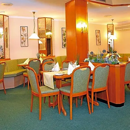 Burgfrieden 3*