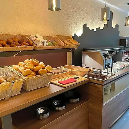 Burgfrieden Hotel 3*
